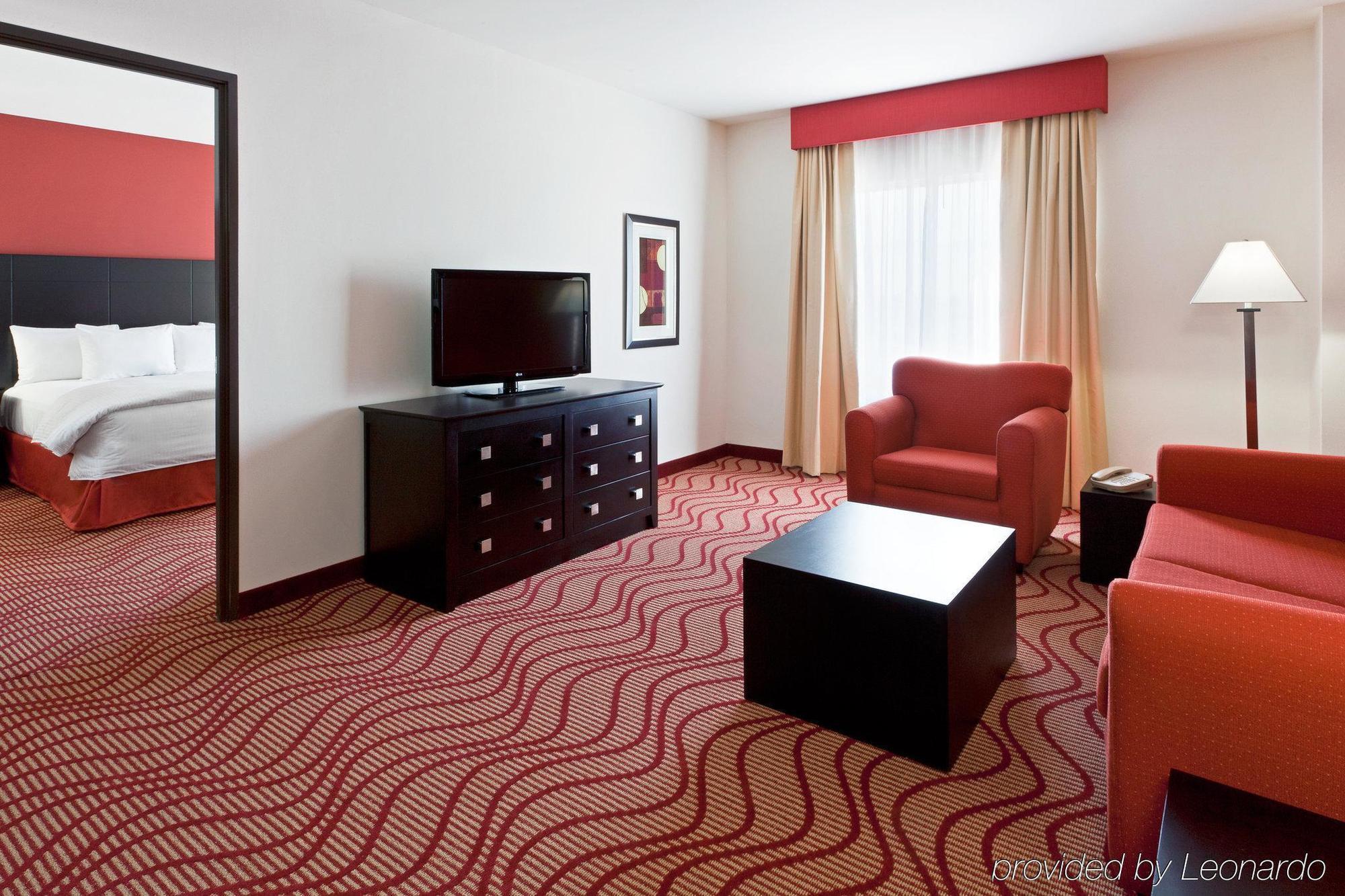 מלון La Quinta By Wyndham סן לואיס פוטוסי חדר תמונה